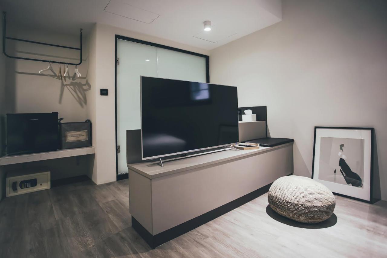 โฮเต็ล เลอ โฮม Hotel ไทเป ภายนอก รูปภาพ