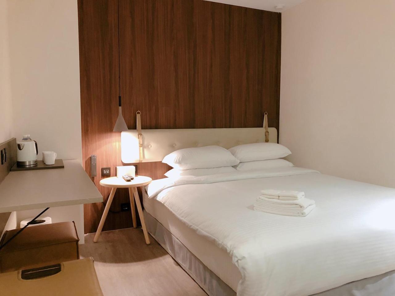 โฮเต็ล เลอ โฮม Hotel ไทเป ภายนอก รูปภาพ